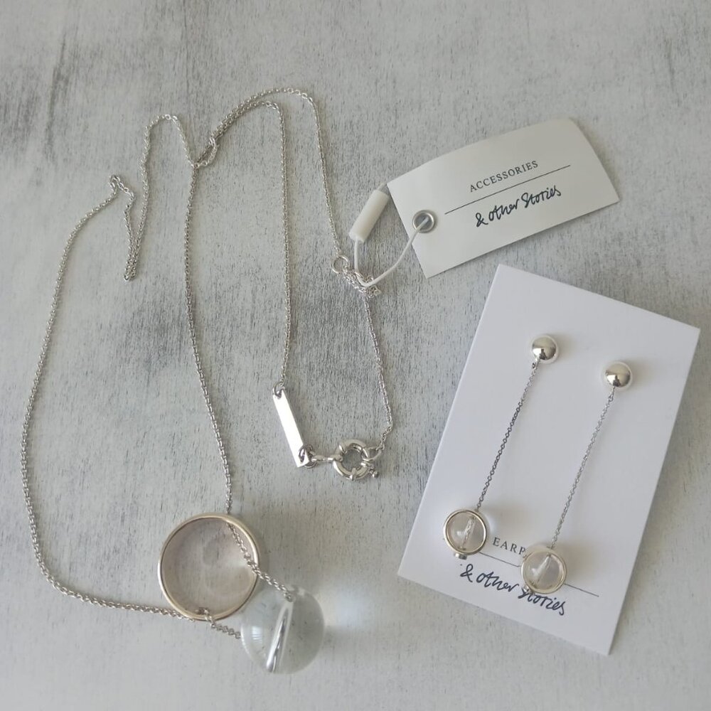 & OTHER STORIES Set of ORB PENDANT EARRINGS SILVER & Clear and Matched Necklace - Picture 5 of 11